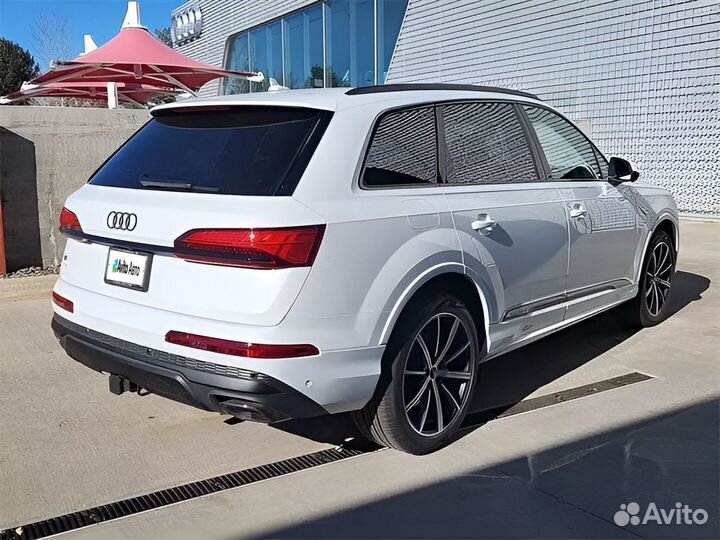 Audi Q7 3.0 AT, 2024, 200 км