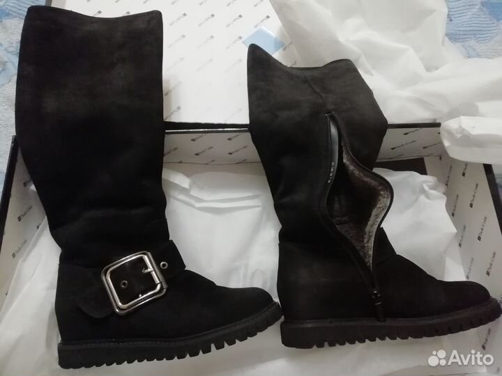 Зимние женские сапоги 38