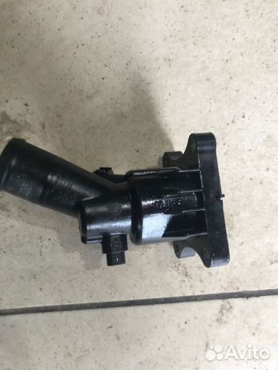 Крышка термостата Volvo V40