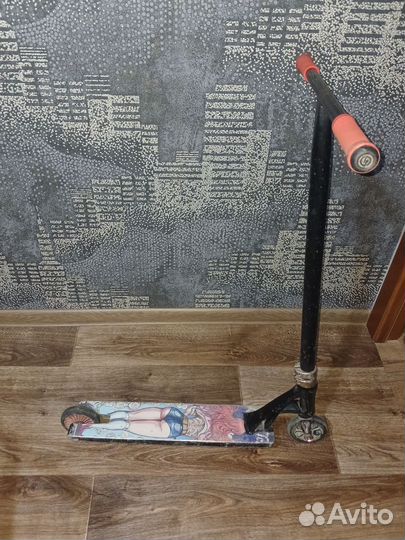 Трюковой самокат