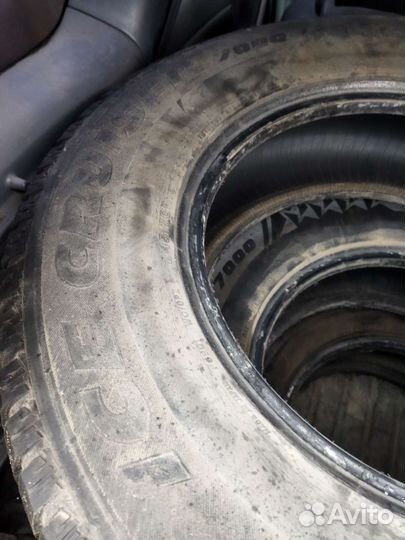 Bridgestone Ice Cruiser 7000 245/70 R16