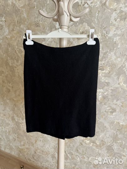 Костюм женский, юбка и пиджак