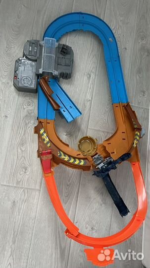 Гоночный трек hot wheels