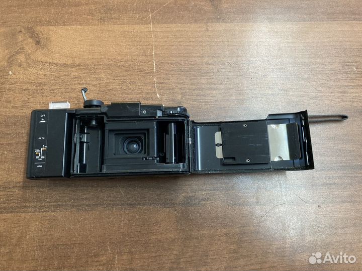 Плёночный фотоаппарат Olympus XA2