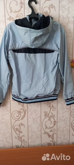 Куртка спортивная женская