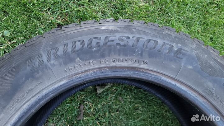 Bridgestone Blizzak DM-V2 235/60 R18