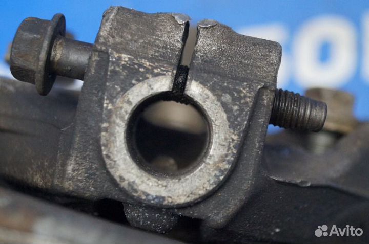 Кулак поворотный передний правый Opel Astra J 1.6