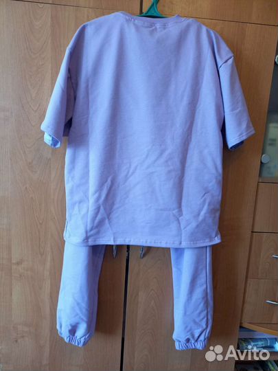 Спортивный костюм женский