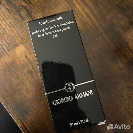 Тональный крем giorgio armani luminous silk