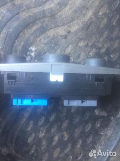 Блок управления печкой Opel Astra H 2004-2015