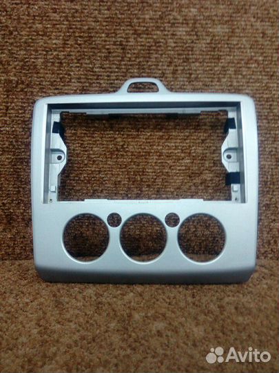 Рамка магнитолы Ford Focus 2