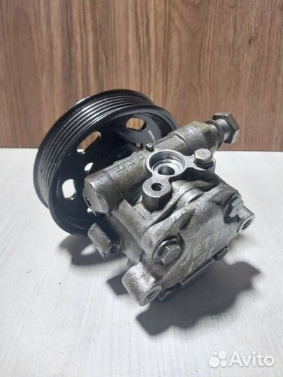Насос гур Volkswagen Jetta AVH 2003