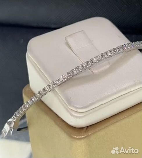 Золотой браслет с бриллиантами