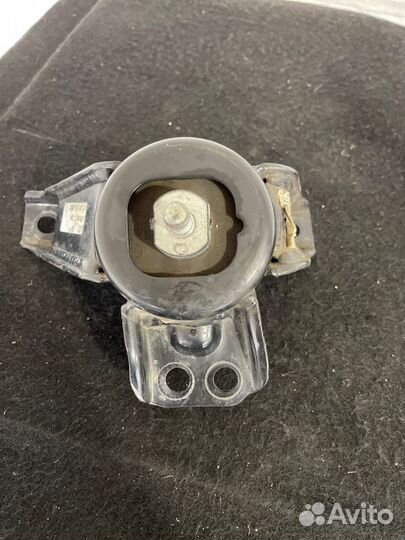 Подушка двигателя передняя правая Kia Sorento 4