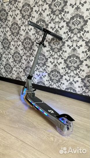 Самокат детский Двухколесный новый
