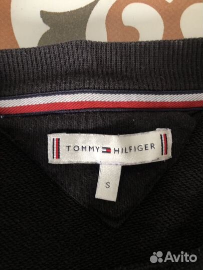 Tommy hilfiger свитшот