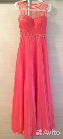 Вечернее платье
