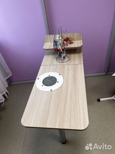 Стол для маникюра с вытяжкой бу