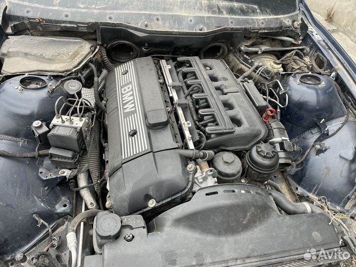 BMW E39 в полный разбор