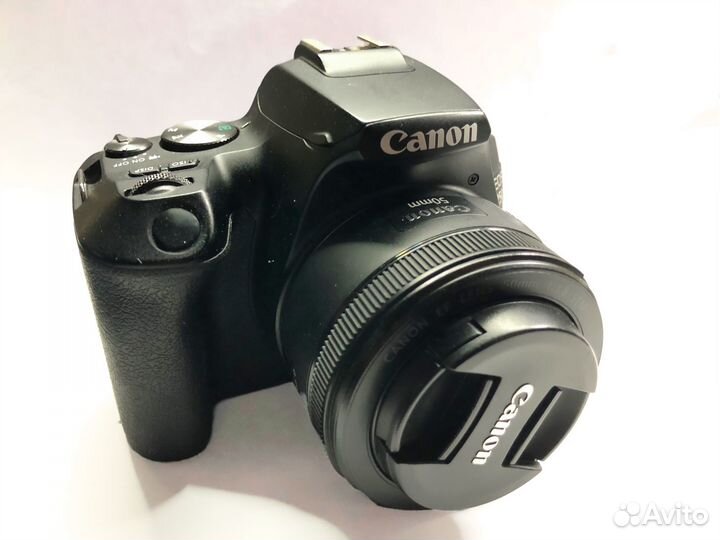 Canon EOS 250D