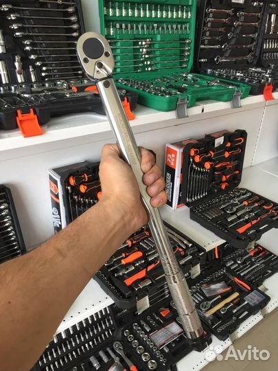 Ключ динамометрический 1/2 rockforce 28-210 Nm