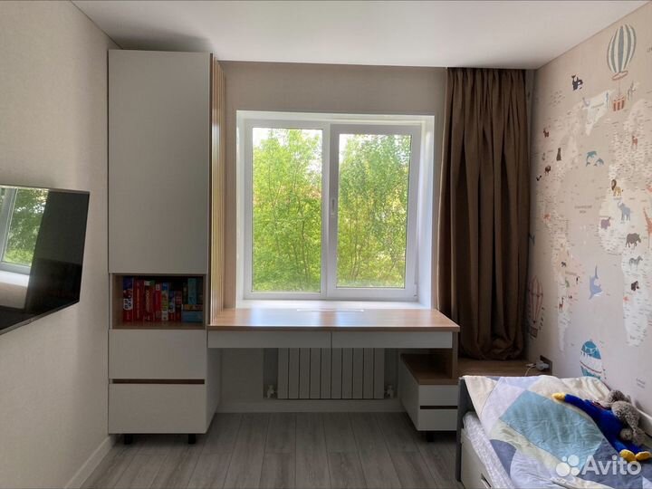 Стол письменный под окно на заказ