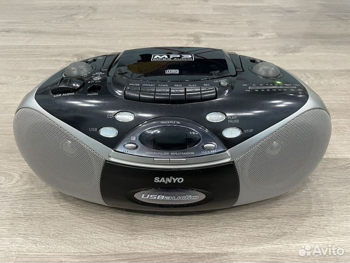 Магнитола sanyo CD MP3/FM/USB Stereo