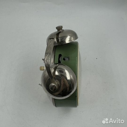 Будильник часы старинные винтажные механические