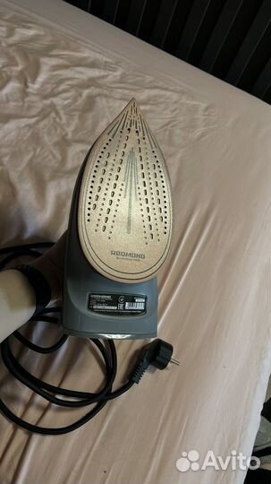 Утюг redmond