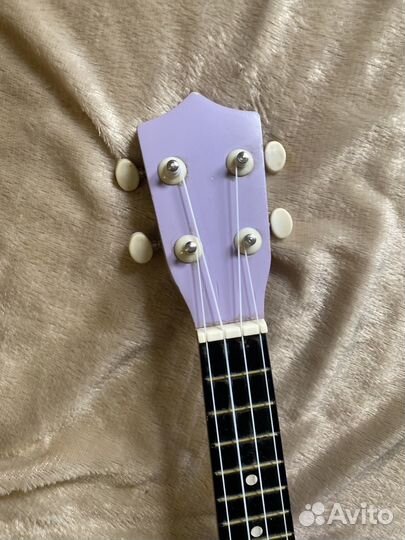 Укулеле гавайская гитара лиловая