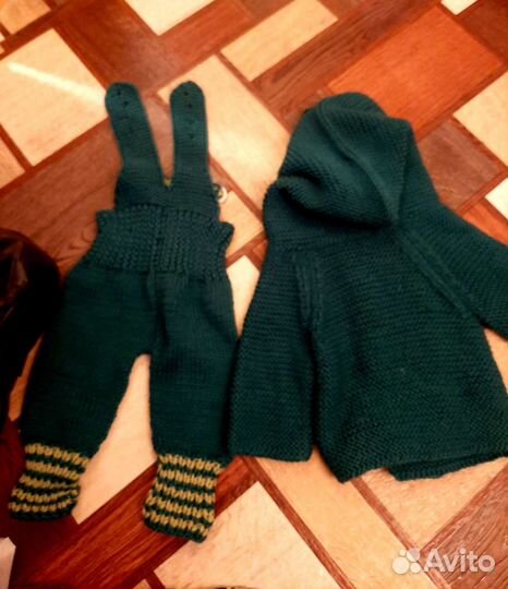 Вязаные детские вещи пакетом