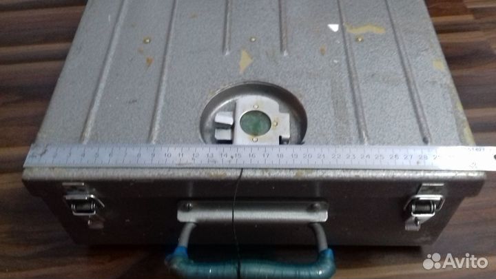 Кейс дипломат сейф переносной железный с замком