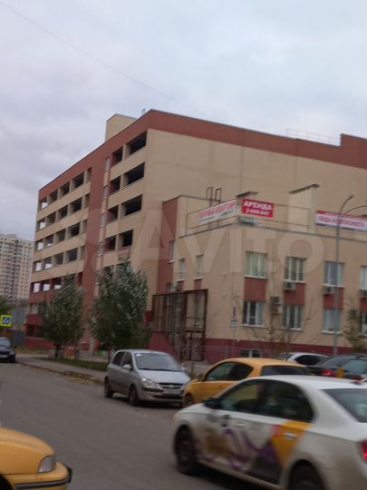 Машиноместо, 18 м²