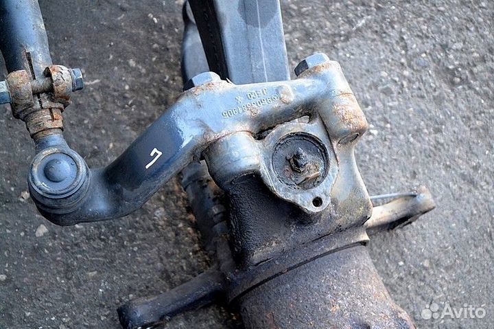 Поворотный кулак переднего моста, левый mercedes-b