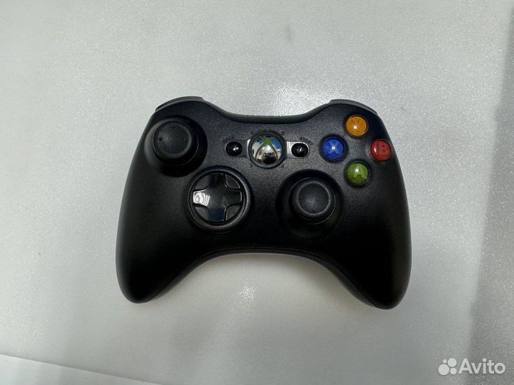 Xbox 360 E 250GB Freeboot 40+ игр + kinect Гаранти