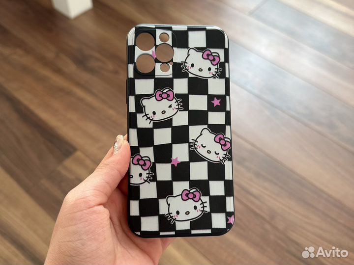 Продам чехлы на iPhone 12pro