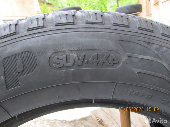 Goodyear EfficientGrip 225/65 R17
