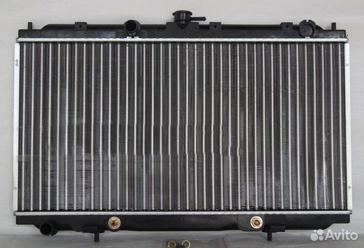 Радиатор охлаждения Nissan Almera N16