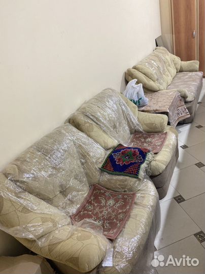 Диван с креслами