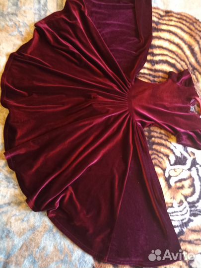 Платье для бальных танцев