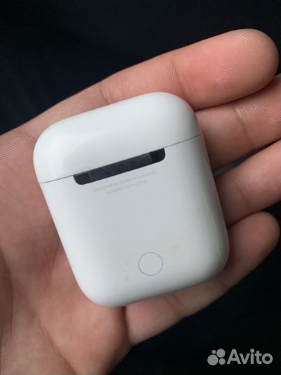 Беспроводные наушники apple airpods