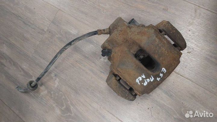 Суппорт тормозной передний левый Bmw X5 E53 3.0D