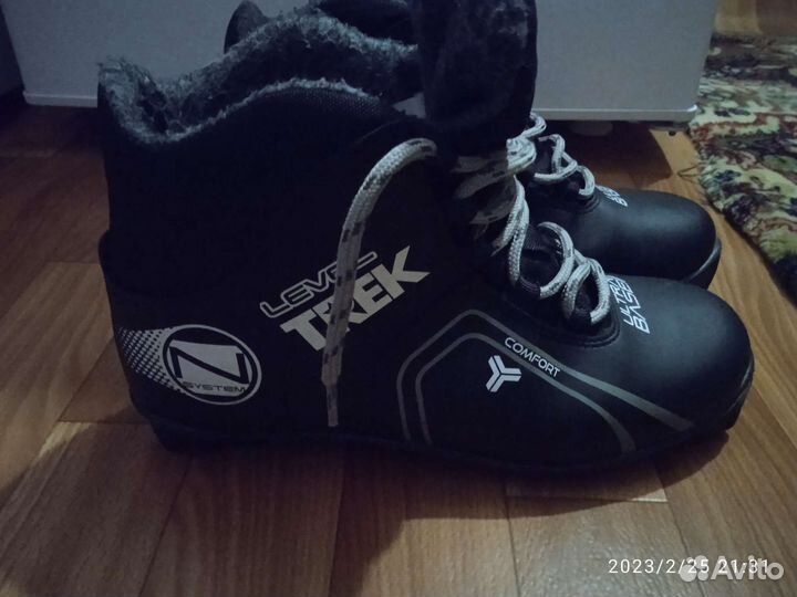 Беговые лыжи