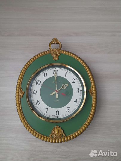 Старинные настенные часы