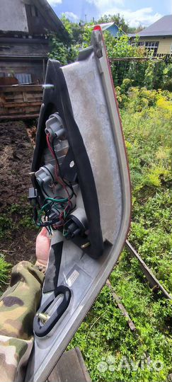 Задние фонари на mercedes