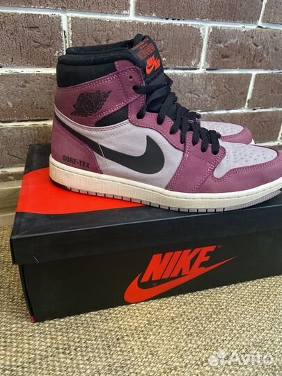 Кроссовки nike air jordan 1 gore tex Berry