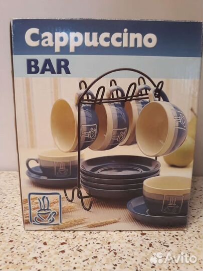 Набор чайных пар на металлической подставке