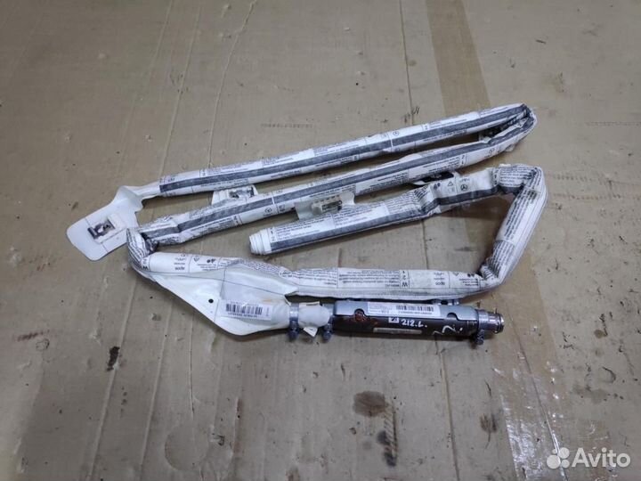 Шторка без-ти левая w212 E-class 651.924 2009