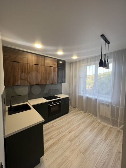 2-к. квартира, 51 м², 3/6 эт.
