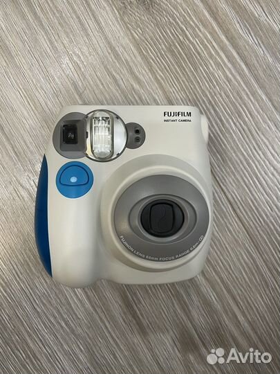 Фотоаппарат моментальной печати Fujifilm Instax 7s